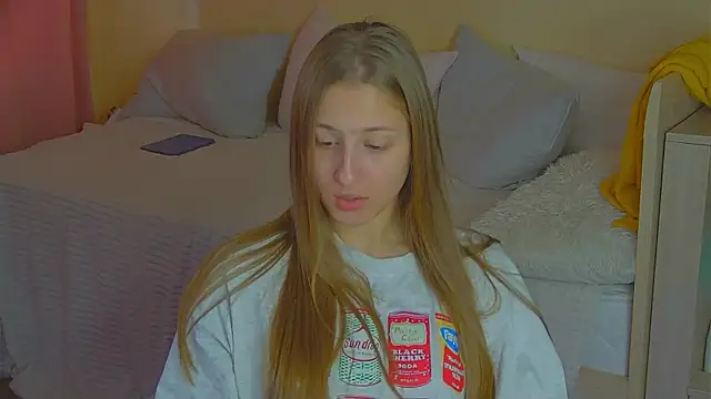 BritneyCruze online show from October 10, 2025, 12:37 pm