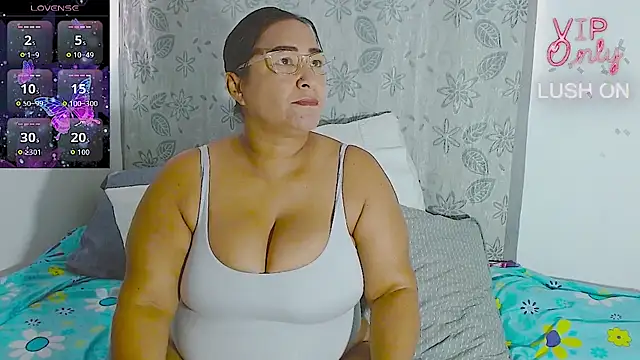 sexy hot carol online show from June 21, 2026, 6:43 pm