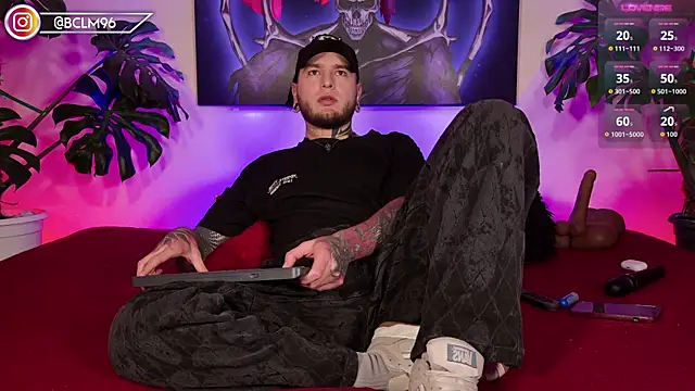 Im Bryan online show from October 24, 2025, 1:24 am