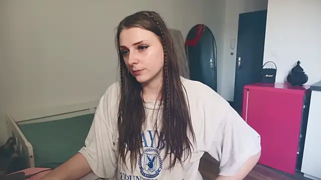 ce leste   online show from February 18, 2026, 9:27 am