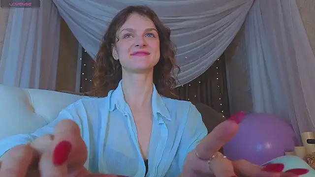 Soo dreamy online show from November 17, 2025, 1:22 am