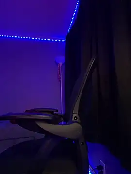 Snapshot of plutomf chatting on September 24, 2025, 7:28 pm plutomf online show from September 24, 2025, 7:28 pm