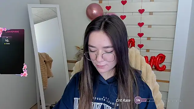 Snapshot of Bella_XO chatting on February 21, 2025, 7:34 am Bella XO online show from February 21, 2025, 7:34 am