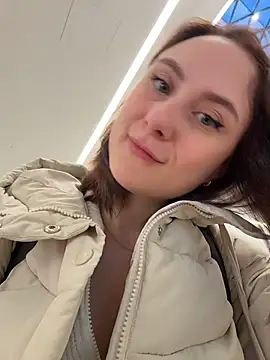 Dina Tease online show from December 5, 2025, 12:47 pm