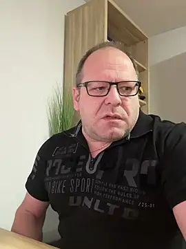 coupleLatinaLovers online show from December 20, 2024, 5:47 am