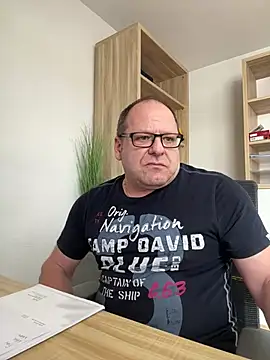 coupleLatinaLovers online show from January 2, 2025, 9:54 am