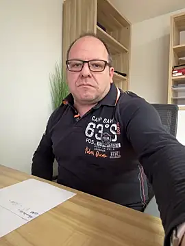 coupleLatinaLovers online show from January 17, 2025, 11:06 am