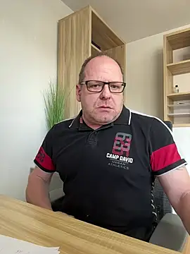 coupleLatinaLovers online show from March 11, 2025, 11:55 am