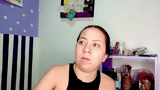 PetiteIvoryQueen19 online show from May 22, 2026, 5:14 am