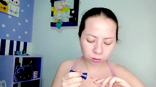 PetiteIvoryQueen19 online show from June 20, 2026, 3:42 am