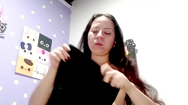 PetiteIvoryQueen19 online show from June 23, 2026, 5:27 am