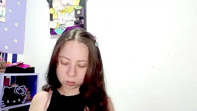 PetiteIvoryQueen19 online show from July 13, 2026, 6:16 am