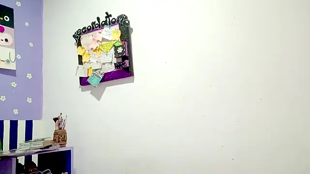 PetiteIvoryQueen19 online show from July 25, 2026, 5:38 am