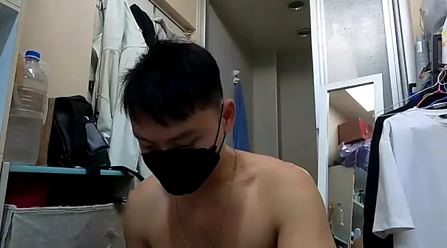 frnk30151 online show from December 11, 2024, 2:11 pm