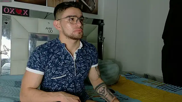 Sexy Alejandro  online show from February 19, 2025, 11:17 am