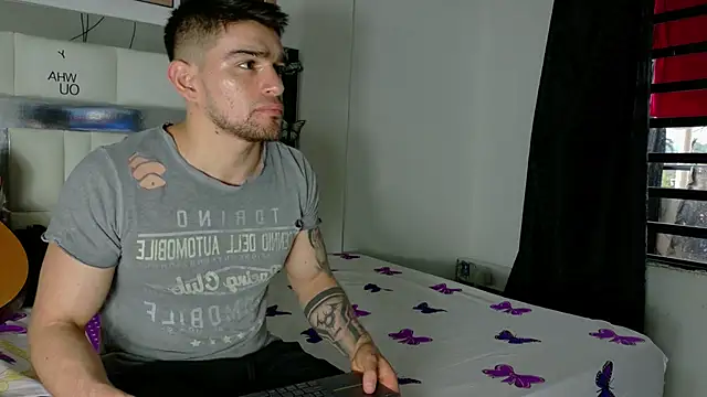 Sexy Alejandro  online show from March 3, 2025, 5:07 pm