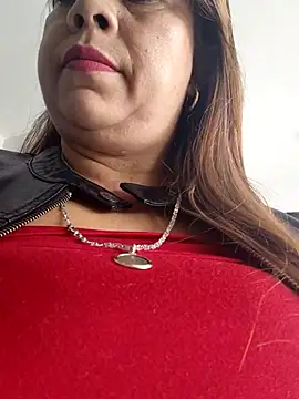 Laura-Hernandez online show from April 24, 2026, 2:30 pm