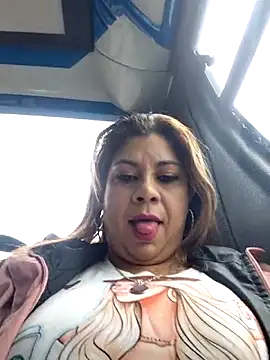 Laura-Hernandez online show from May 1, 2026, 3:27 pm