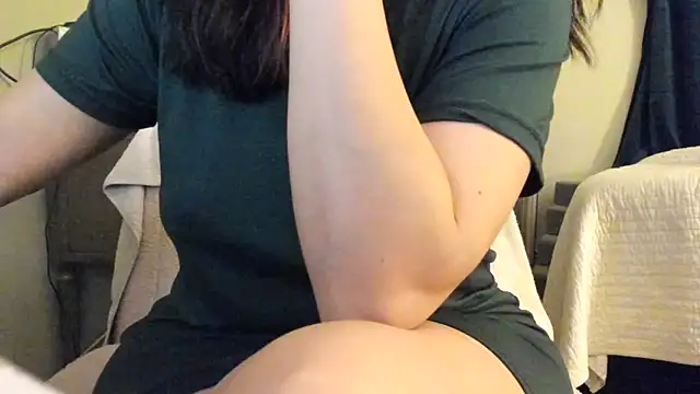 Snapshot of bigb00tyjudyyX chatting on March 11, 2025, 4:43 am bigb00tyjudyyX online show from March 11, 2025, 4:43 am