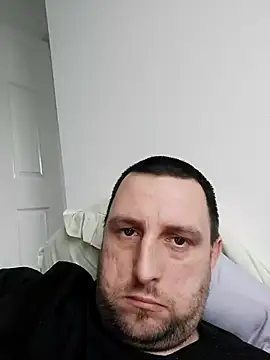 HE-M123 online show from October 8, 2025, 4:37 pm