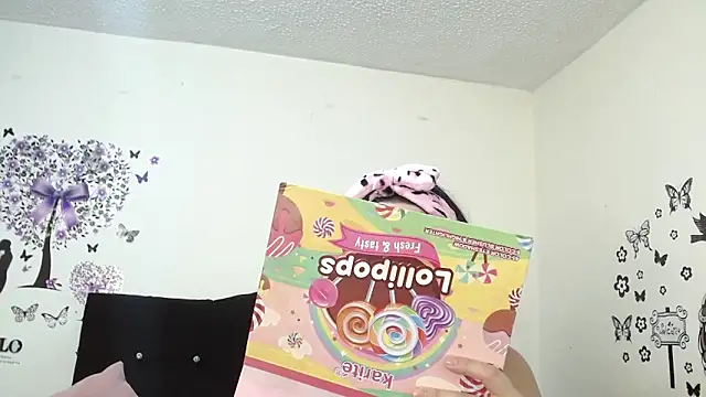 Snapshot of jeff_and_jade chatting on September 25, 2025, 11:36 am jeff and jade online show from September 25, 2025, 11:36 am