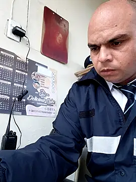Snapshot of Camilo-31RI chatting on May 23, 2026, 11:36 am Camilo-31RI online show from May 23, 2026, 11:36 am