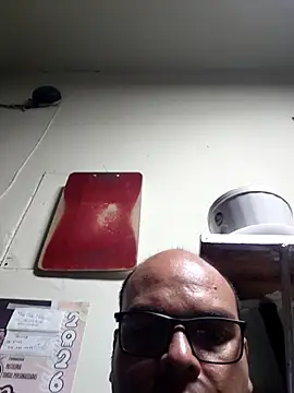 Snapshot of Camilo-31RI chatting on July 7, 2026, 12:46 am Camilo-31RI online show from July 7, 2026, 12:46 am
