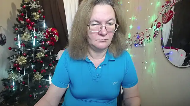 Snapshot of HolyMilfa chatting on December 4, 2024, 7:17 am HolyMilfa online show from December 4, 2024, 7:17 am