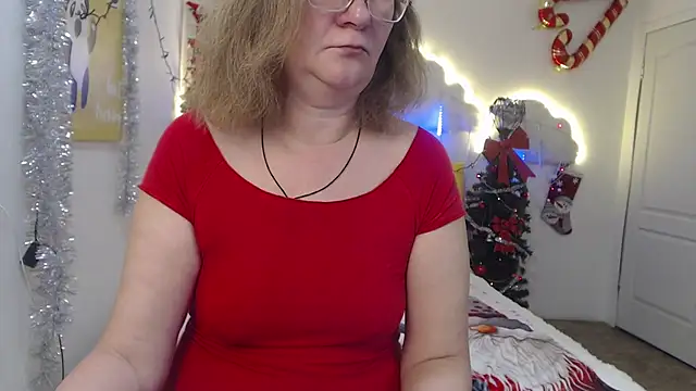 Snapshot of HolyMilfa chatting on December 11, 2024, 7:20 am HolyMilfa online show from December 11, 2024, 7:20 am