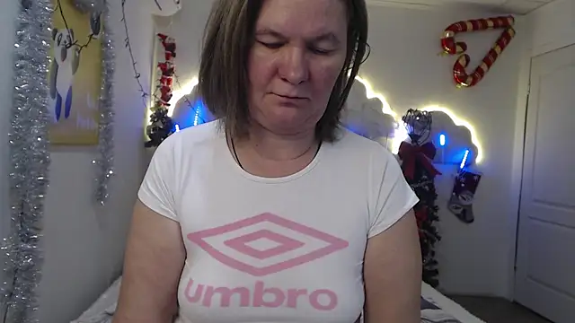 Snapshot of HolyMilfa chatting on December 20, 2024, 10:27 am HolyMilfa online show from December 20, 2024, 10:27 am