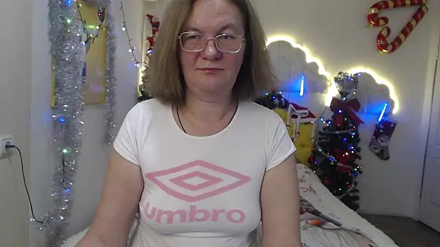 Snapshot of HolyMilfa chatting on December 22, 2024, 2:16 pm HolyMilfa online show from December 22, 2024, 2:16 pm