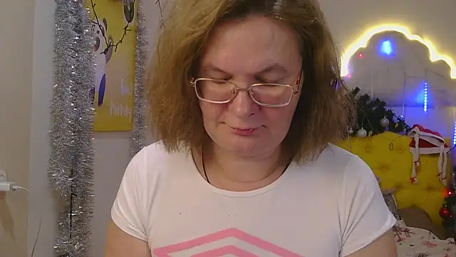 Snapshot of HolyMilfa chatting on January 12, 2025, 11:07 am HolyMilfa online show from January 12, 2025, 11:07 am