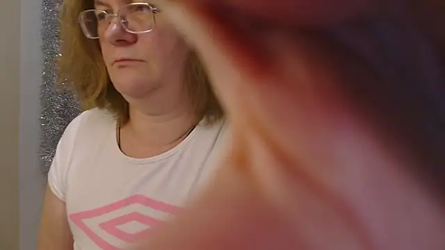 Snapshot of HolyMilfa chatting on January 12, 2025, 2:09 pm HolyMilfa online show from January 12, 2025, 2:09 pm