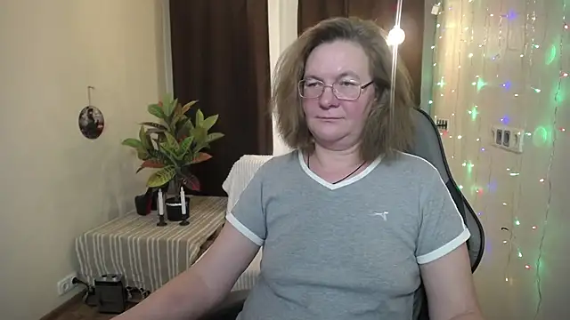 Snapshot of HolyMilfa chatting on January 26, 2025, 4:41 pm HolyMilfa online show from January 26, 2025, 4:41 pm