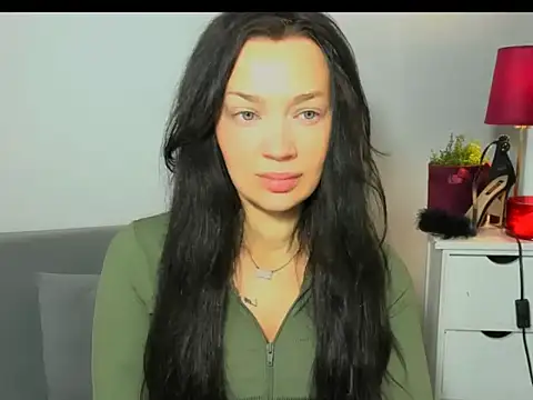 Snapshot of OliviaFantasy chatting on February 12, 2026, 8:42 am OliviaFantasy online show from February 12, 2026, 8:42 am