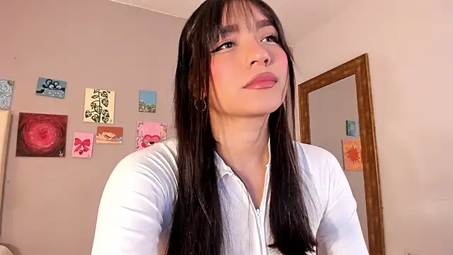 Snapshot of Maia_W10 chatting on July 18, 2026, 12:20 pm Maia W10 online show from July 18, 2026, 12:20 pm