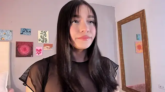 Snapshot of Maia_W10 chatting on July 31, 2026, 12:26 pm Maia W10 online show from July 31, 2026, 12:26 pm