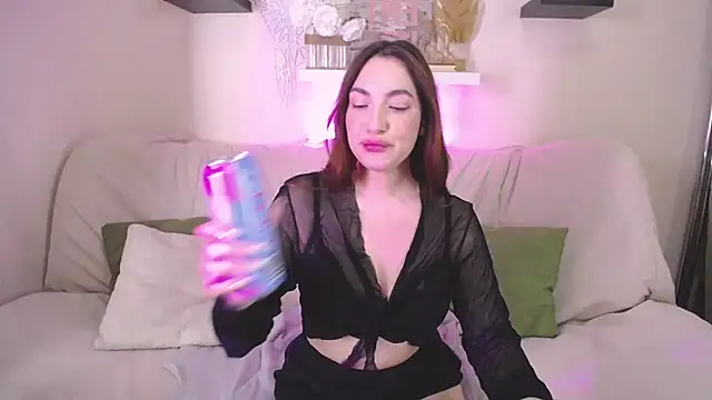 Snapshot of MelissaLovvv chatting on January 30, 2025, 6:35 am MelissaLovvv online show from January 30, 2025, 6:35 am