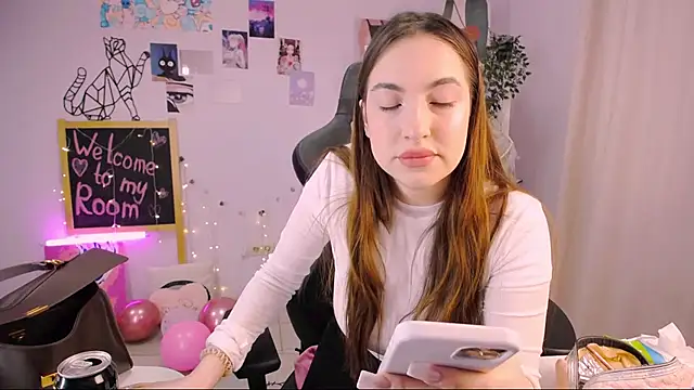 Snapshot of MelissaLovvv chatting on February 16, 2025, 3:37 am MelissaLovvv online show from February 16, 2025, 3:37 am