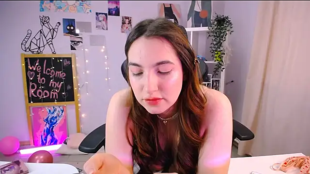 Snapshot of MelissaLovvv chatting on February 28, 2025, 8:09 am MelissaLovvv online show from February 28, 2025, 8:09 am