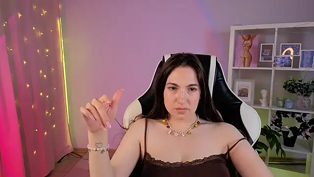 Snapshot of MelissaLovvv chatting on June 7, 2026, 9:40 pm MelissaLovvv online show from June 7, 2026, 9:40 pm