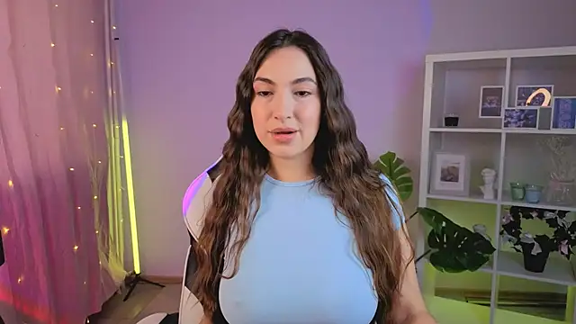 Snapshot of MelissaLovvv chatting on July 12, 2026, 10:17 am MelissaLovvv online show from July 12, 2026, 10:17 am