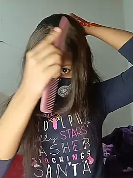 Snapshot of Nadia-2 chatting on December 8, 2024, 7:00 pm Nadia-2 online show from December 8, 2024, 7:00 pm