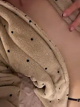 Snapshot of kotekxx000 chatting on December 15, 2025, 8:24 pm kotekxx000 online show from December 15, 2025, 8:24 pm