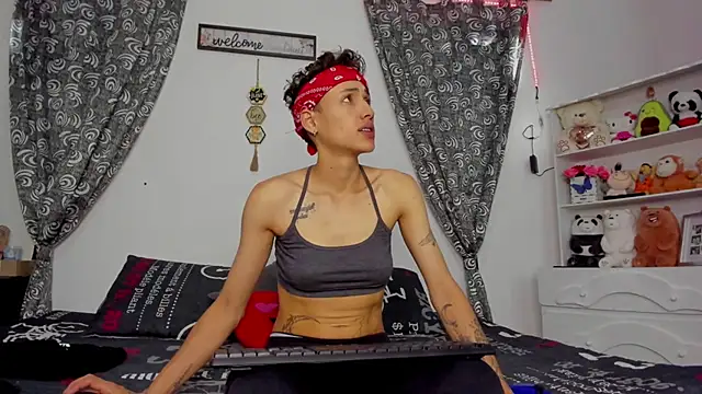 megan 100 online show from September 18, 2025, 7:05 pm