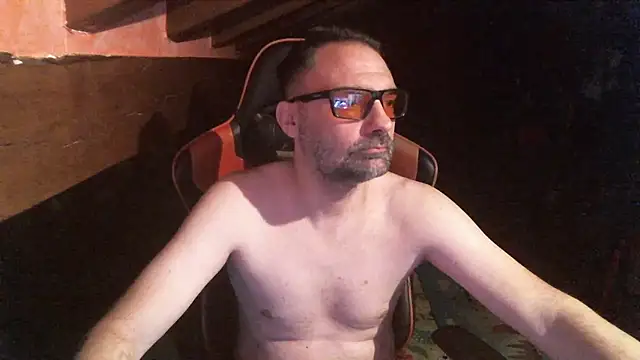 Snapshot of 6996horus chatting on November 15, 2025, 1:03 am 6996horus online show from November 15, 2025, 1:03 am