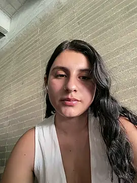 Snapshot of Luu_Princess chatting on June 27, 2026, 7:19 pm Luu Princess online show from June 27, 2026, 7:19 pm
