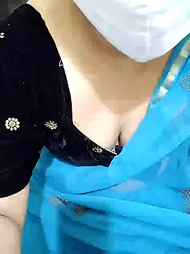 Snapshot of aliseanu chatting on December 24, 2024, 2:54 am aliseanu online show from December 24, 2024, 2:54 am