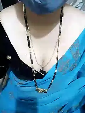 Snapshot of aliseanu chatting on January 18, 2025, 12:36 pm aliseanu online show from January 18, 2025, 12:36 pm