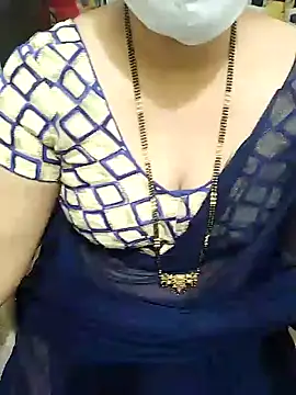 Snapshot of aliseanu chatting on February 2, 2025, 2:17 am aliseanu online show from February 2, 2025, 2:17 am